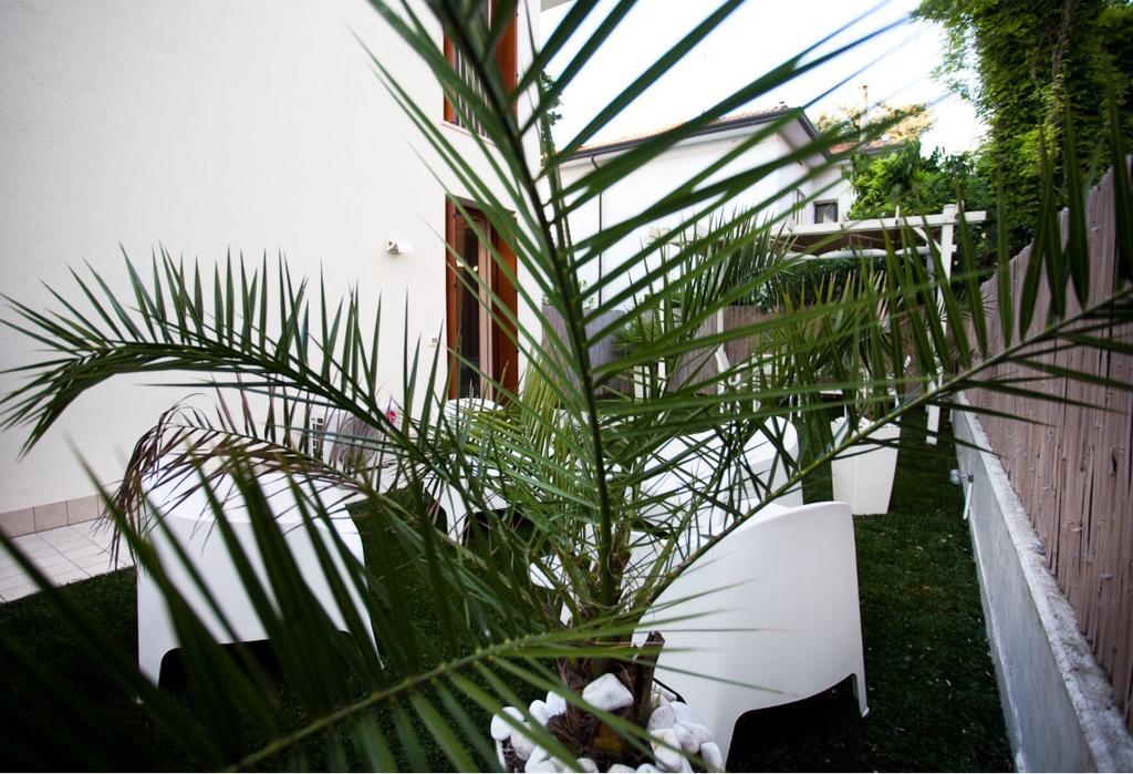 Casa Mia Apartment เดเซนซาโนเดลการ์ดา ภายนอก รูปภาพ