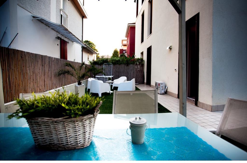 Casa Mia Apartment เดเซนซาโนเดลการ์ดา ภายนอก รูปภาพ