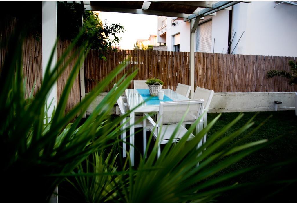 Casa Mia Apartment เดเซนซาโนเดลการ์ดา ภายนอก รูปภาพ