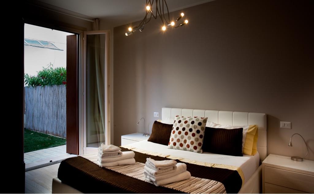 Casa Mia Apartment เดเซนซาโนเดลการ์ดา ภายนอก รูปภาพ